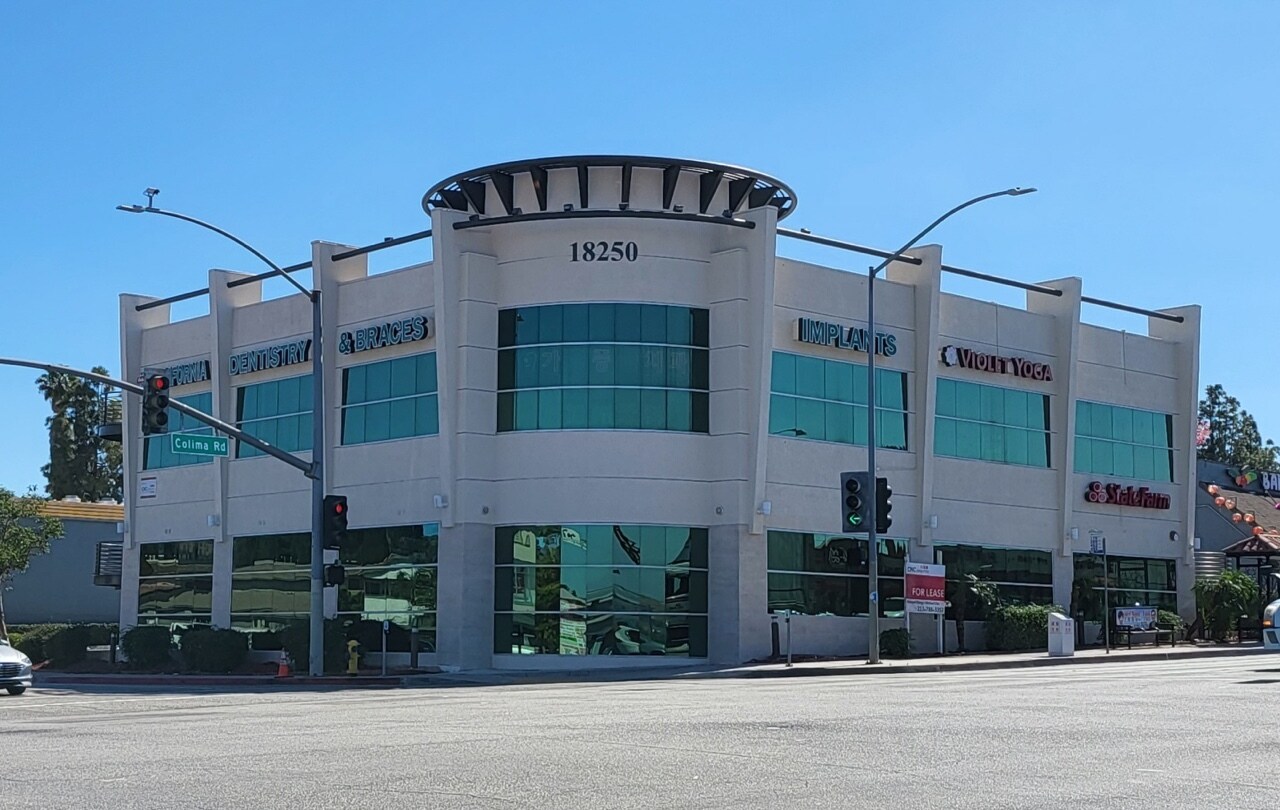 18250 Colima Rd, Rowland Heights, CA à louer Photo du bâtiment- Image 1 de 5