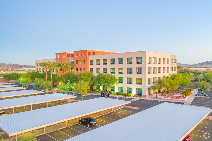 2155 W Pinnacle Peak Rd, Phoenix, AZ à louer - Photo du bâtiment - Image 2 de 18