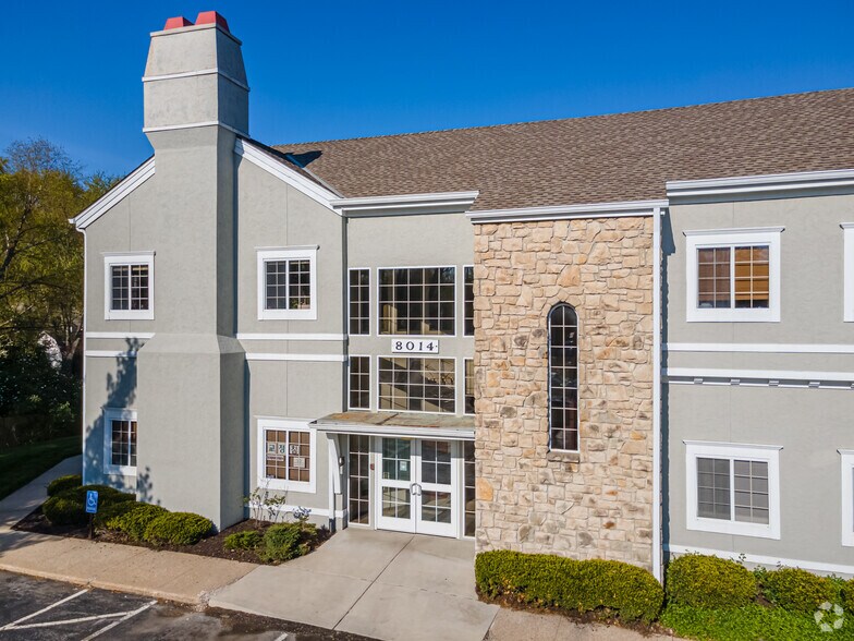 8014 State Line Rd, Prairie Village, KS à louer - Photo du bâtiment - Image 2 de 5