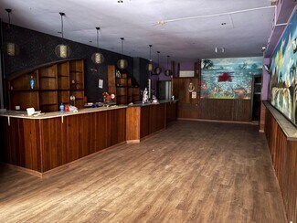 Plus de détails pour Commerce de détail à vendre