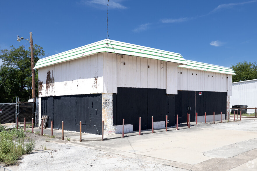 1420 S Interstate 35, San Marcos, TX for sale - Primary Photo - Image 1 of 10