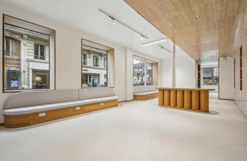254 Boulevard Saint-Germain, Paris for lease Interior Photo- Image 1 of 4