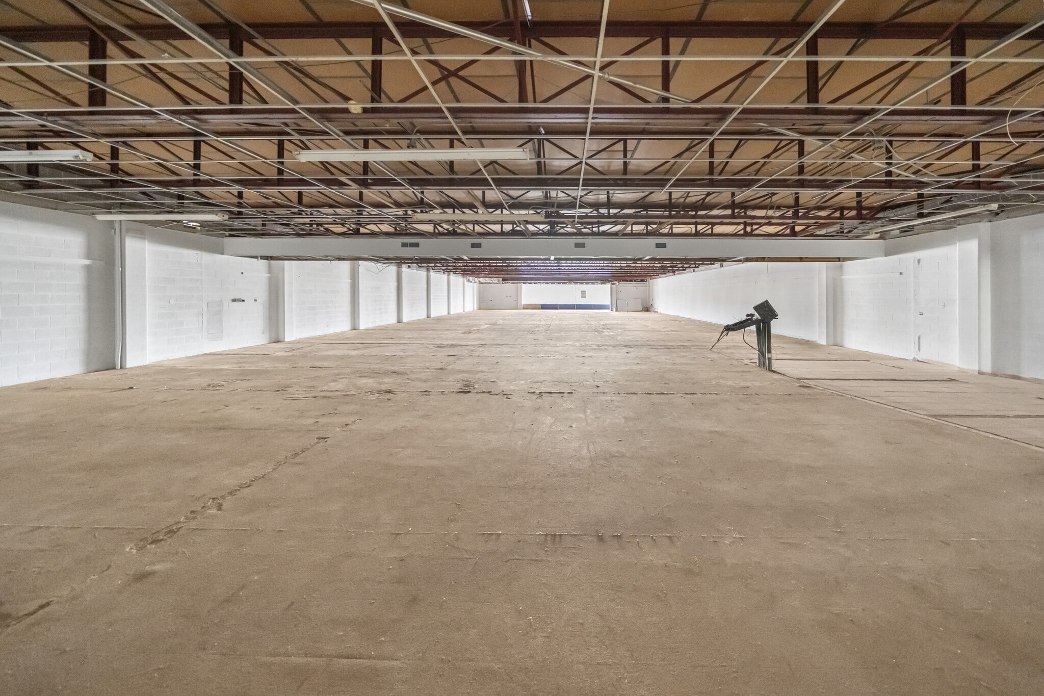 600-612 E Main St, Uvalde, TX for lease Interior Photo- Image 1 of 11