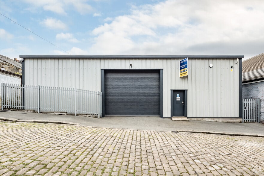 Albion St, Accrington for sale - Building Photo - Image 2 of 2