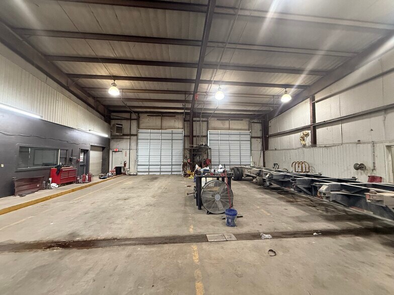 8000 Highway 59 S, Marshall, TX for sale - Building Photo - Image 2 of 14