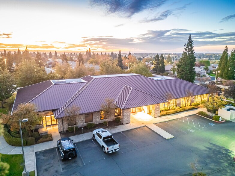 945 Orchard Creek Ln, Lincoln, CA for sale - Building Photo - Image 1 of 13