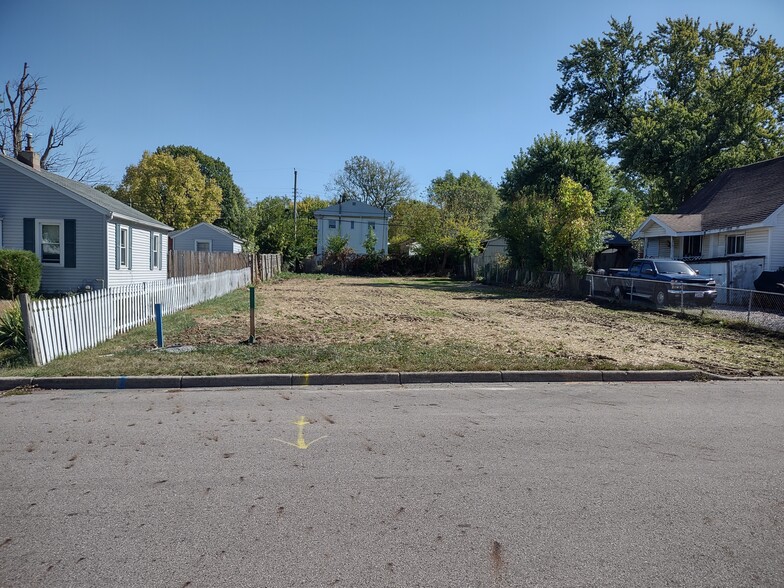 1862 Wilbur Ave, Fairborn, OH for sale - Primary Photo - Image 1 of 1