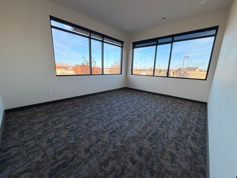 30 S Louisiana St, Kennewick, WA for lease - Interior Photo - Image 3 of 18