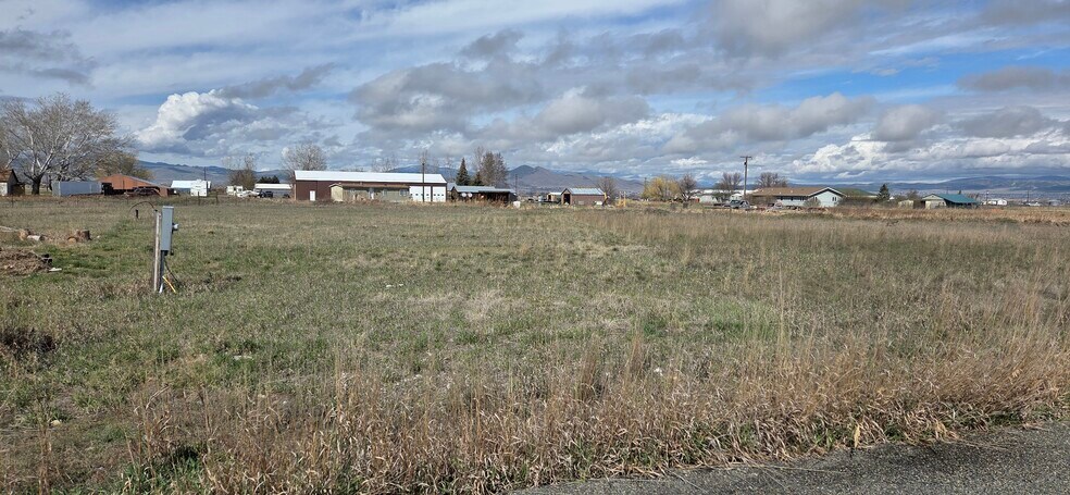 3780 Cupid Dr, Helena, MT à vendre - Photo du bâtiment - Image 2 de 8