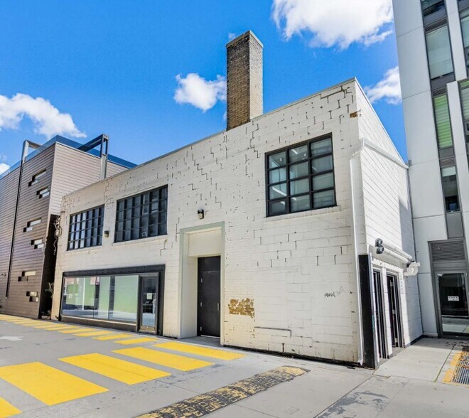 42 Gladstone Ave, Toronto, ON à louer - Photo du bâtiment - Image 2 de 2