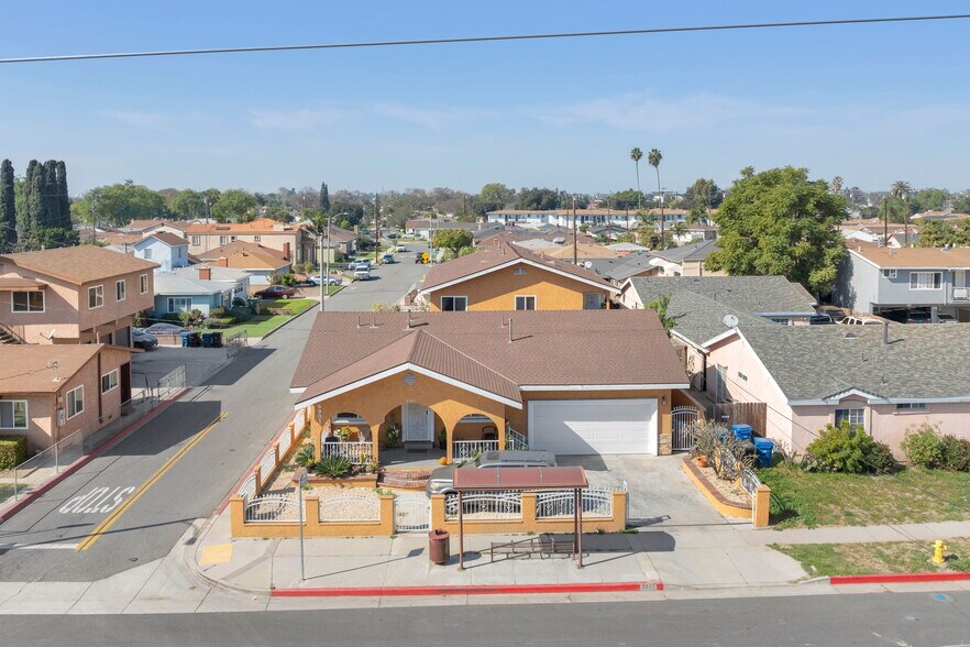 6901 Wilcox Ave, Bell, CA à vendre - Photo principale - Image 1 de 10