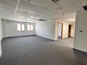 205 N Main St, Bloomington, IL for lease Interior Photo- Image 2 of 7