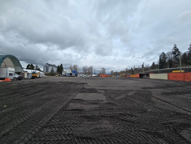 Plus de détails pour 9561 Gunderson rd, Delta, BC - Terrain à louer