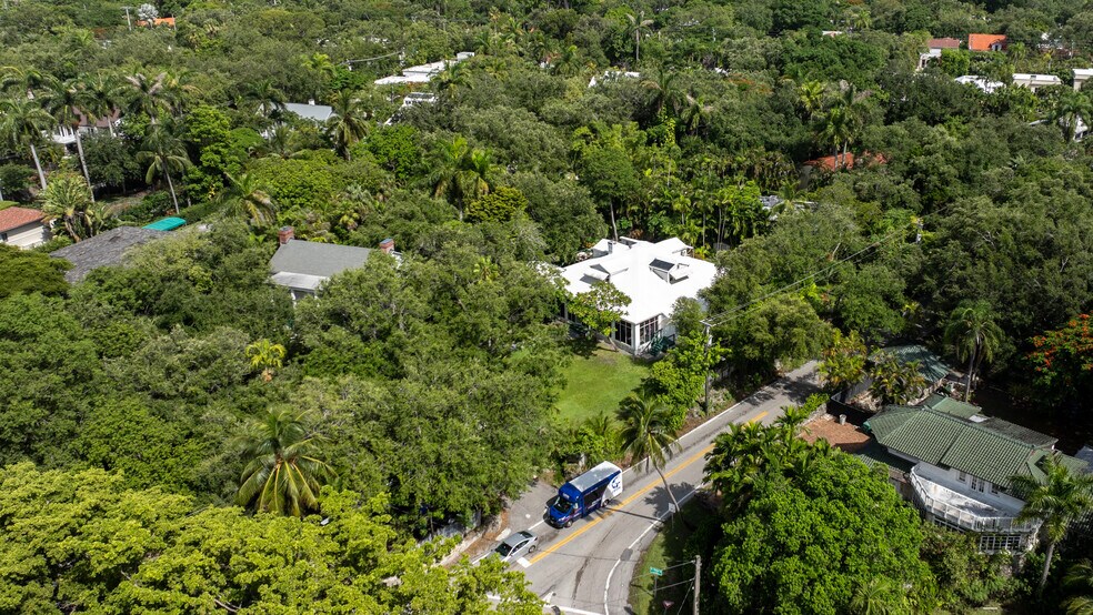 1701 S Bayshore Dr, Miami, FL à vendre - Aérien - Image 2 de 4