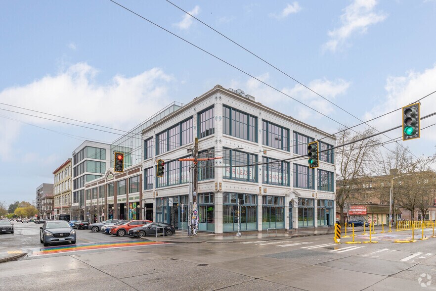 1021 E Pine St, Seattle, WA à louer - Photo du bâtiment - Image 1 de 5
