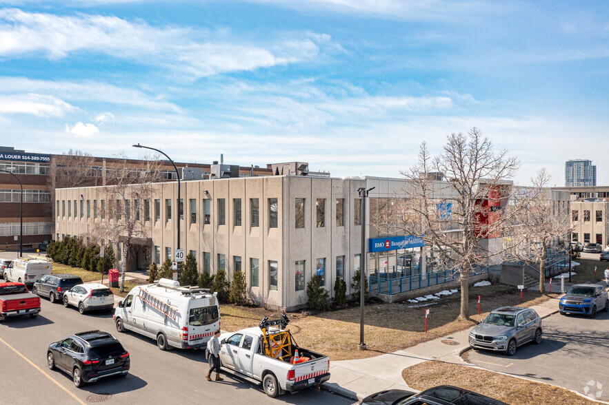 9150 Boul De L'acadie, Montréal, QC à louer - Photo du bâtiment - Image 2 de 4