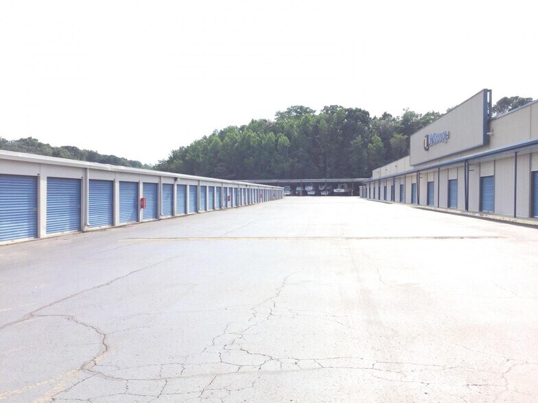 4119 Hixson Pike, Chattanooga, TN à louer - Photo du bâtiment - Image 3 de 3