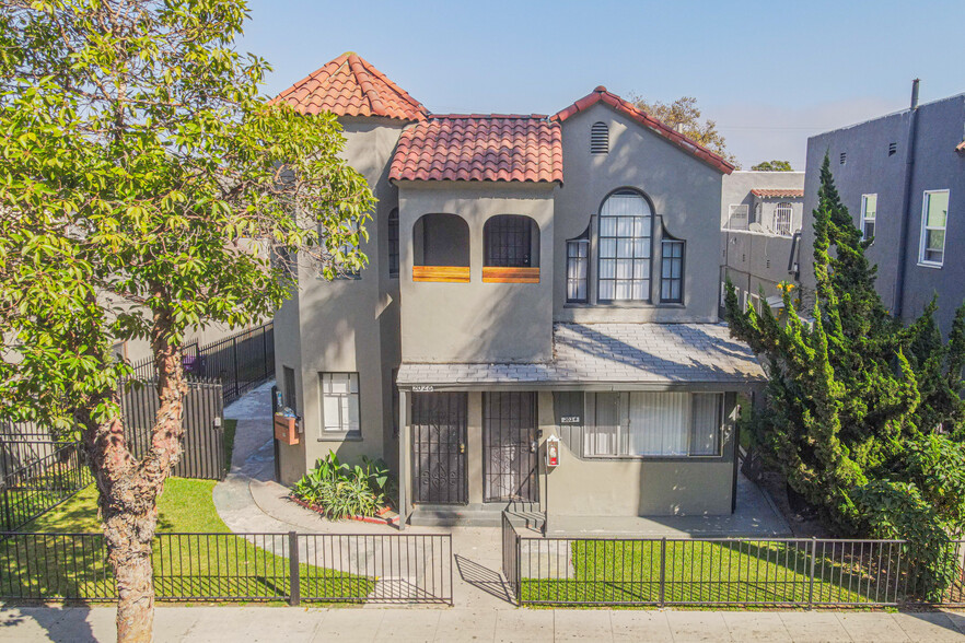 2024 Chestnut Ave, Long Beach, CA à vendre - Photo du bâtiment - Image 1 de 32