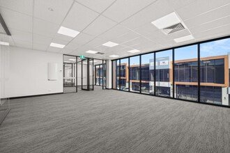20 Hardner Rd, MOUNT WAVERLEY for lease Interior Photo- Image 2 of 5
