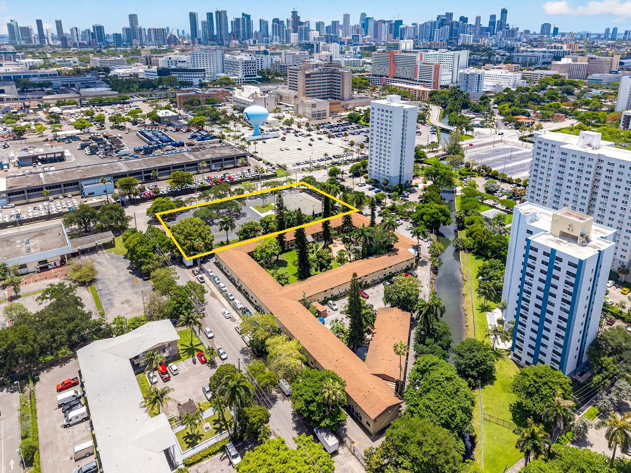 1902 NW 14th Ave, Miami, FL à vendre Photo principale- Image 1 de 28