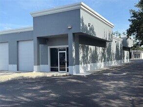 3894 Mannix Dr, Naples, FL for lease Interior Photo- Image 2 of 4