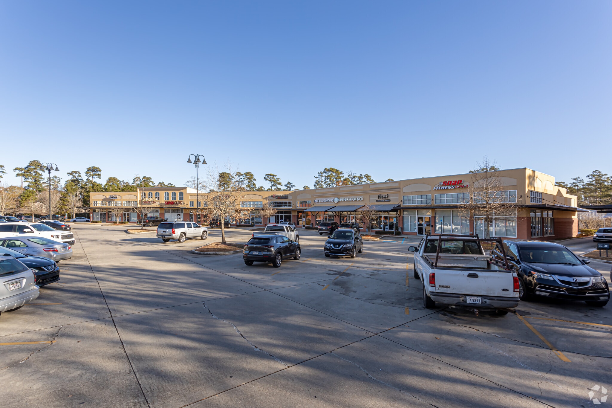 3441 E Causeway Approach, Mandeville, LA for lease Primary Photo- Image 1 of 4