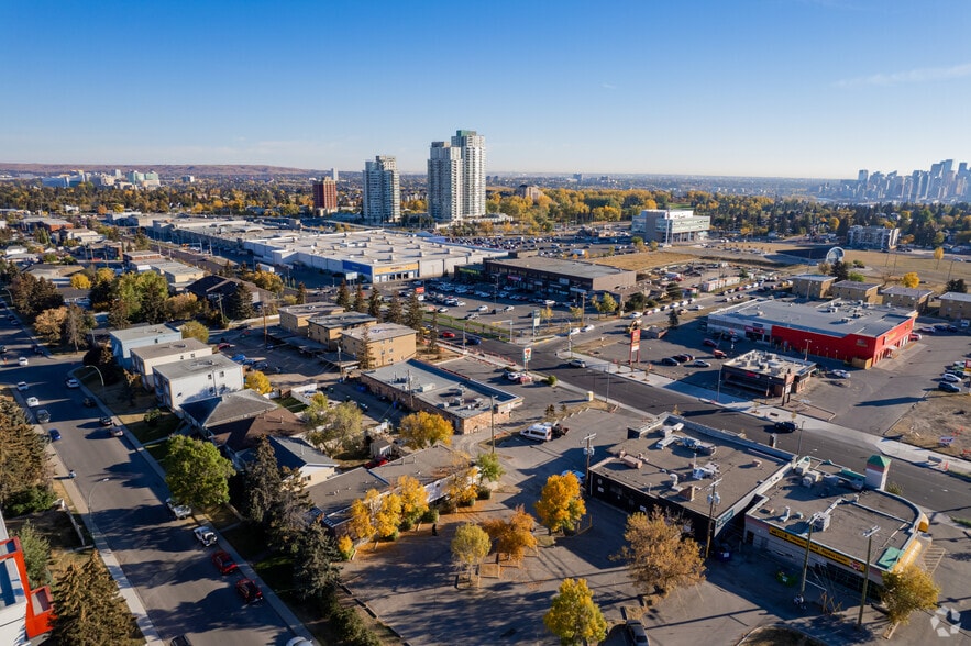 1619 37th St SW, Calgary, AB à louer - Aérien - Image 2 de 5