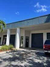 4700 N Dixie Hwy, Oakland Park, FL à louer Photo du bâtiment- Image 1 de 7
