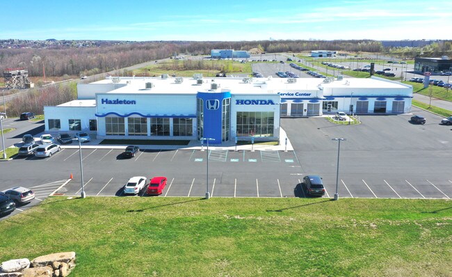 Plus de détails pour 651 Airport Rd, Hazle Township, PA - Commerce de détail à vendre