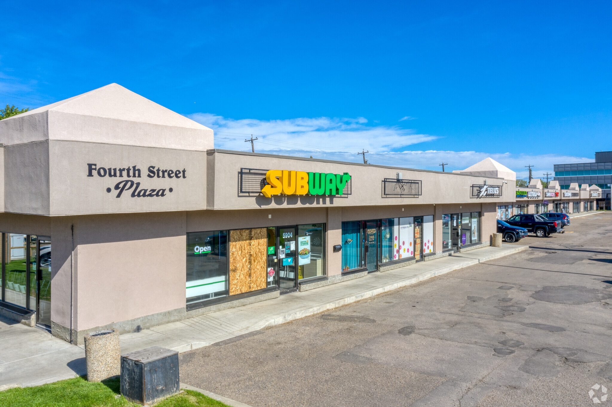 5904-6008 104 St, Edmonton, AB for sale Primary Photo- Image 1 of 1