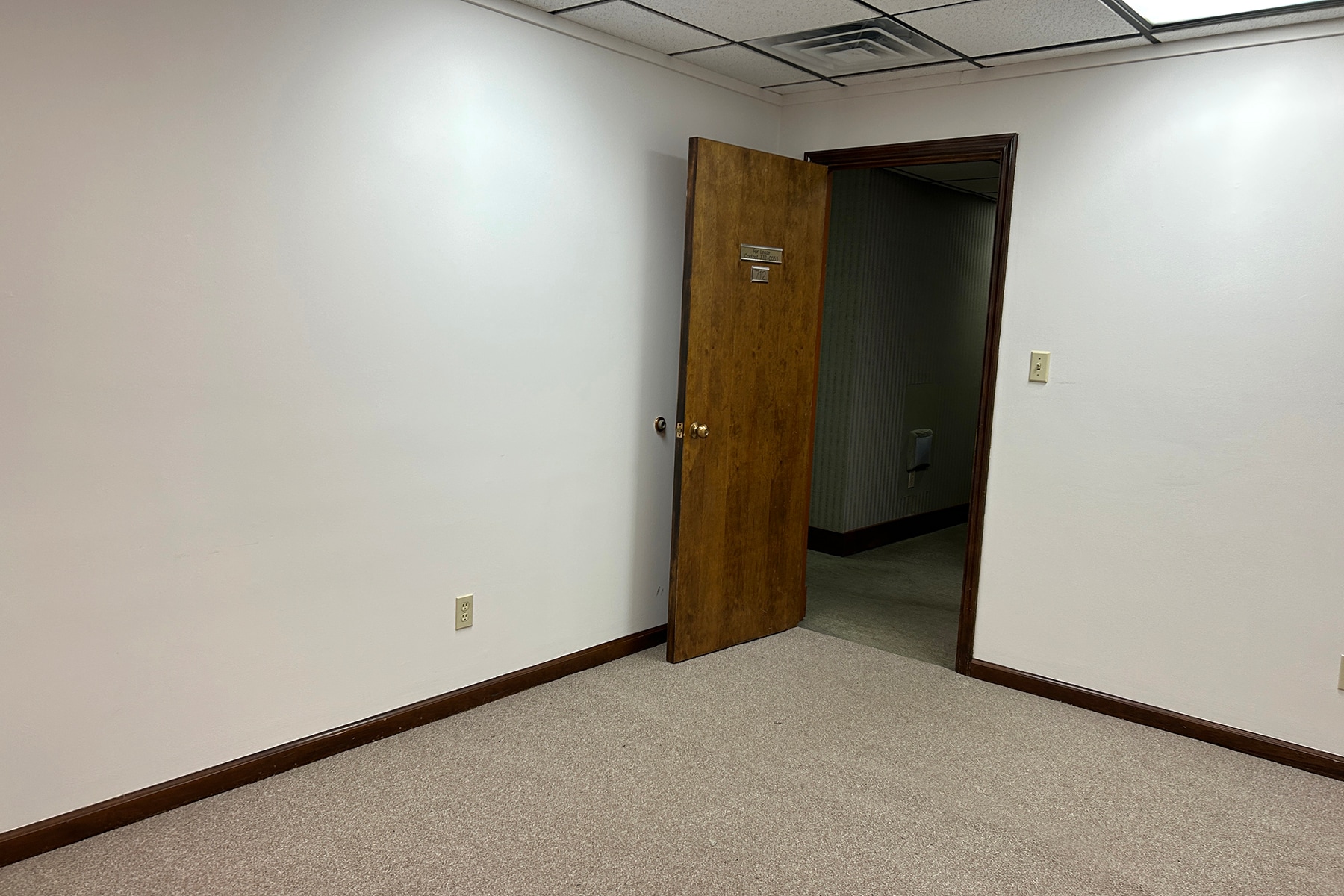 205 N College Ave, Bloomington, IN for lease Interior Photo- Image 1 of 8