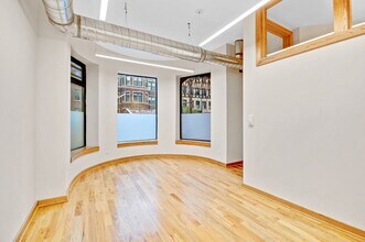 435 W Diversey Pky, Chicago, IL for lease Interior Photo- Image 1 of 2