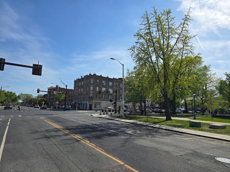 48-50 Main St, Hartford, CT à vendre - Photo du bâtiment - Image 3 de 16