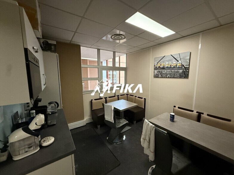 109 Avenue De Lespinet, Toulouse for lease - Interior Photo - Image 3 of 4