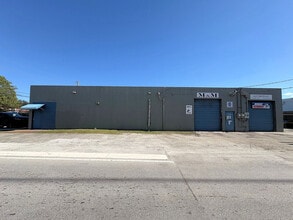 1400 NE 131st St, North Miami, FL for lease Building Photo- Image 1 of 15