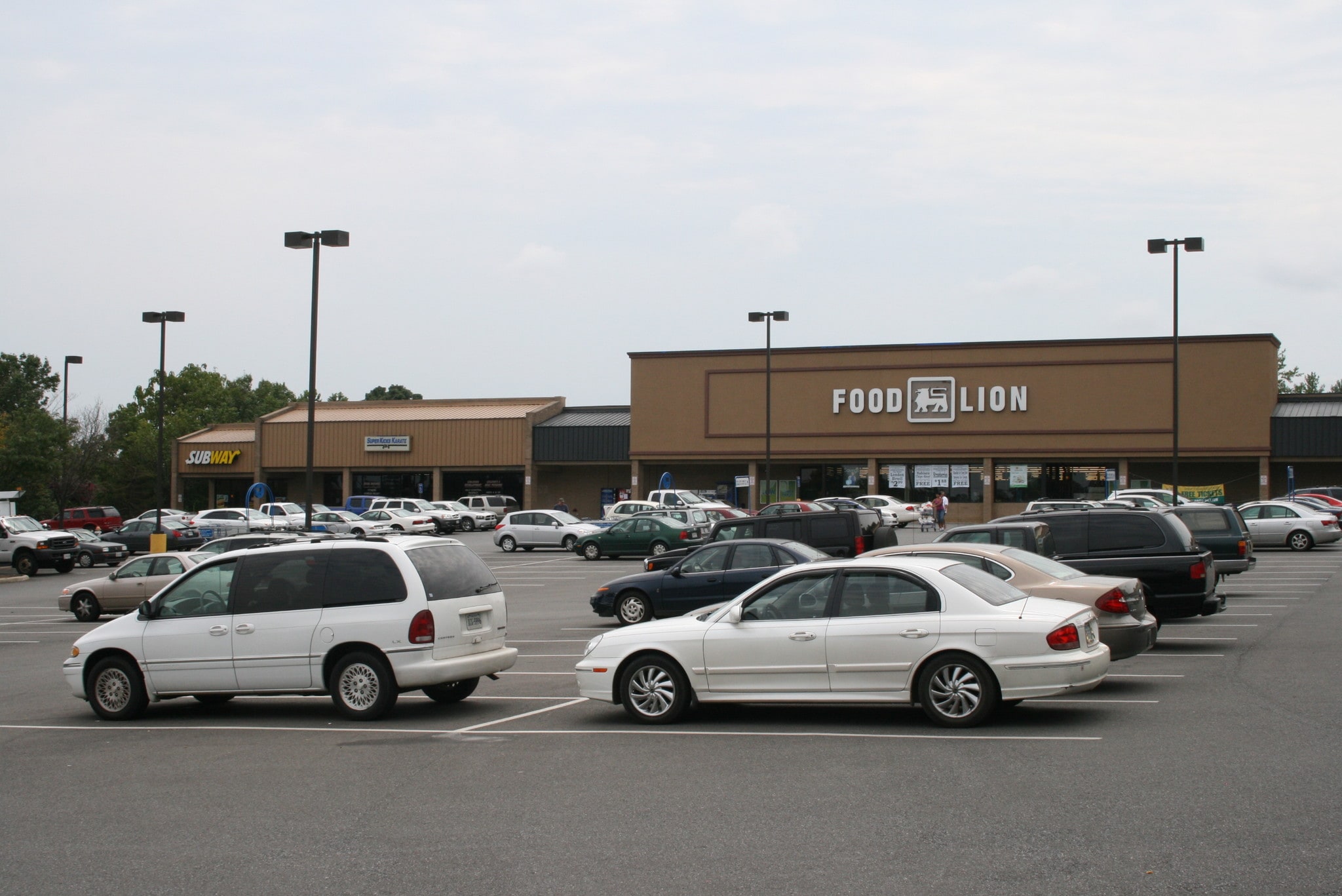 200 Richmond Hwy, Amherst, VA for lease Primary Photo- Image 1 of 7