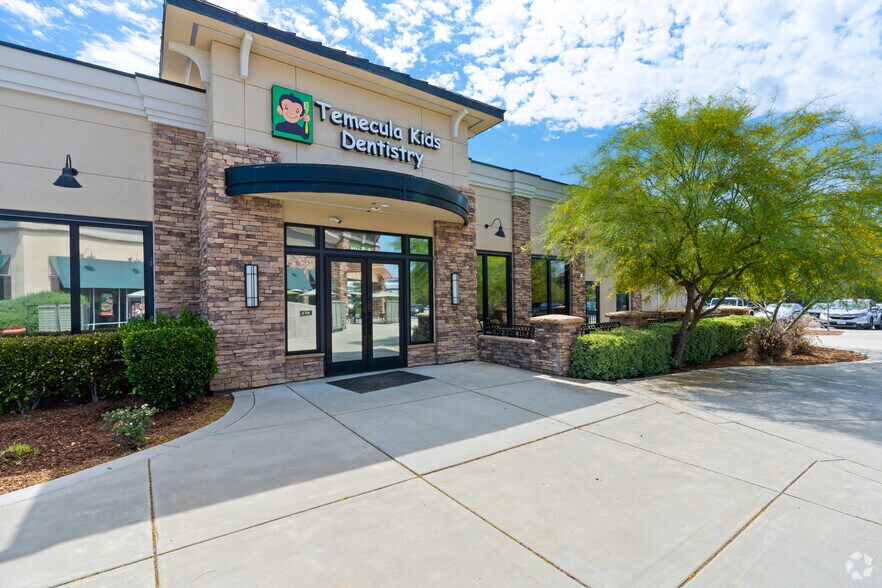 41785-41789 Nicole Ln, Temecula, CA à louer - Photo du bâtiment - Image 2 de 11