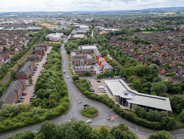 Timothys Bridge Rd, Stratford Upon Avon à louer - Photo du bâtiment - Image 3 de 19