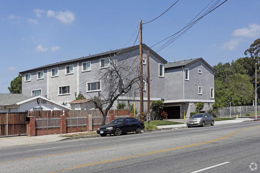 7359 Kester Ave, Van Nuys, CA à vendre - Photo du bâtiment - Image 1 de 1