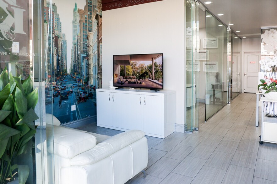 969 Story Rd, San Jose, CA à vendre - Photo du bâtiment - Image 3 de 6