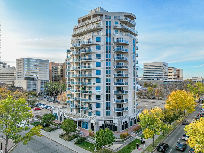 10504 99th Ave NW, Edmonton, AB for sale - Building Photo - Image 1 of 1