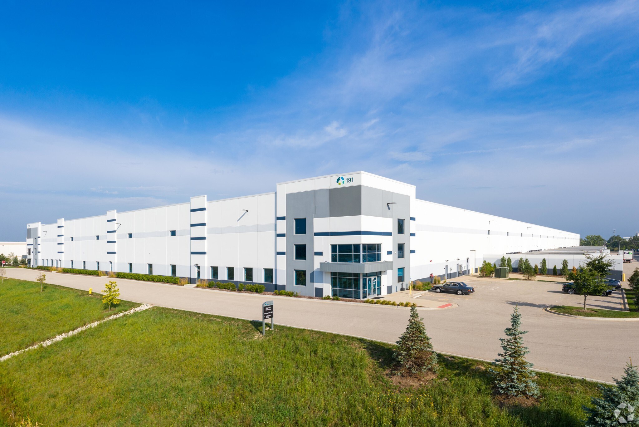 191 E North Ave, Carol Stream, IL for lease Primary Photo- Image 1 of 9