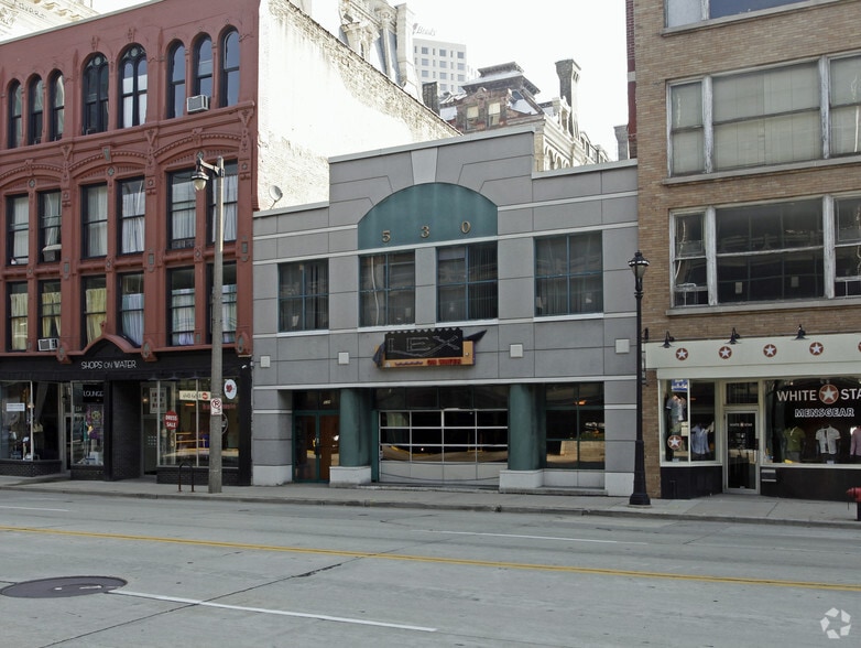 530 N Water St, Milwaukee, WI for sale - Primary Photo - Image 1 of 3