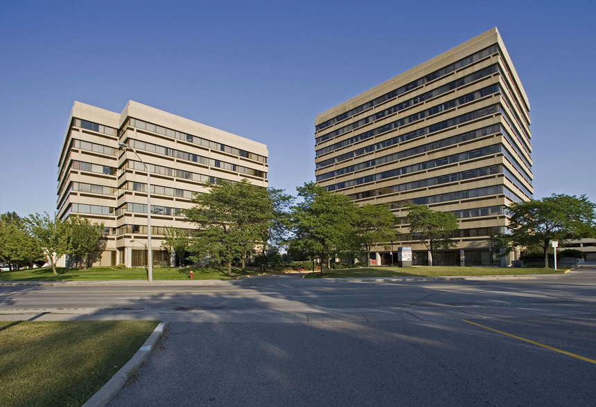 505 Consumers Rd, Toronto, ON à louer - Photo du bâtiment - Image 2 de 3