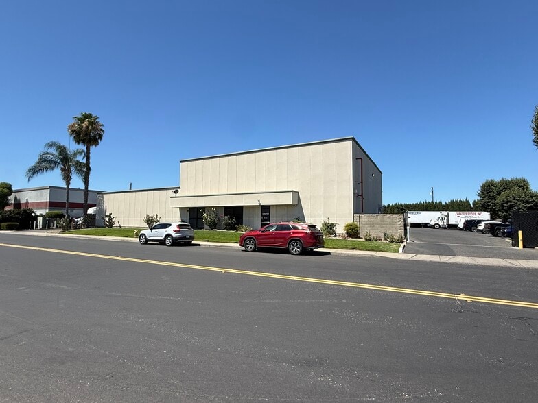 4801 Enterprise Way, Modesto, CA for sale - Building Photo - Image 1 of 9