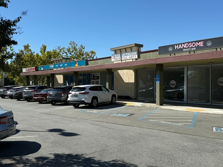 2973-2997 Union Ave, San Jose, CA à louer - Photo du bâtiment - Image 2 de 6