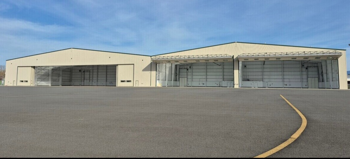 12020 Higgins Airport Way, Burlington, WA for lease Primary Photo- Image 1 of 5