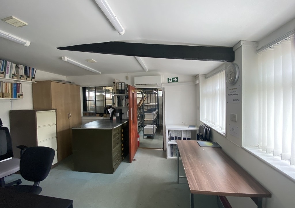 1A King Edward Rd, Bedford for lease Interior Photo- Image 1 of 2