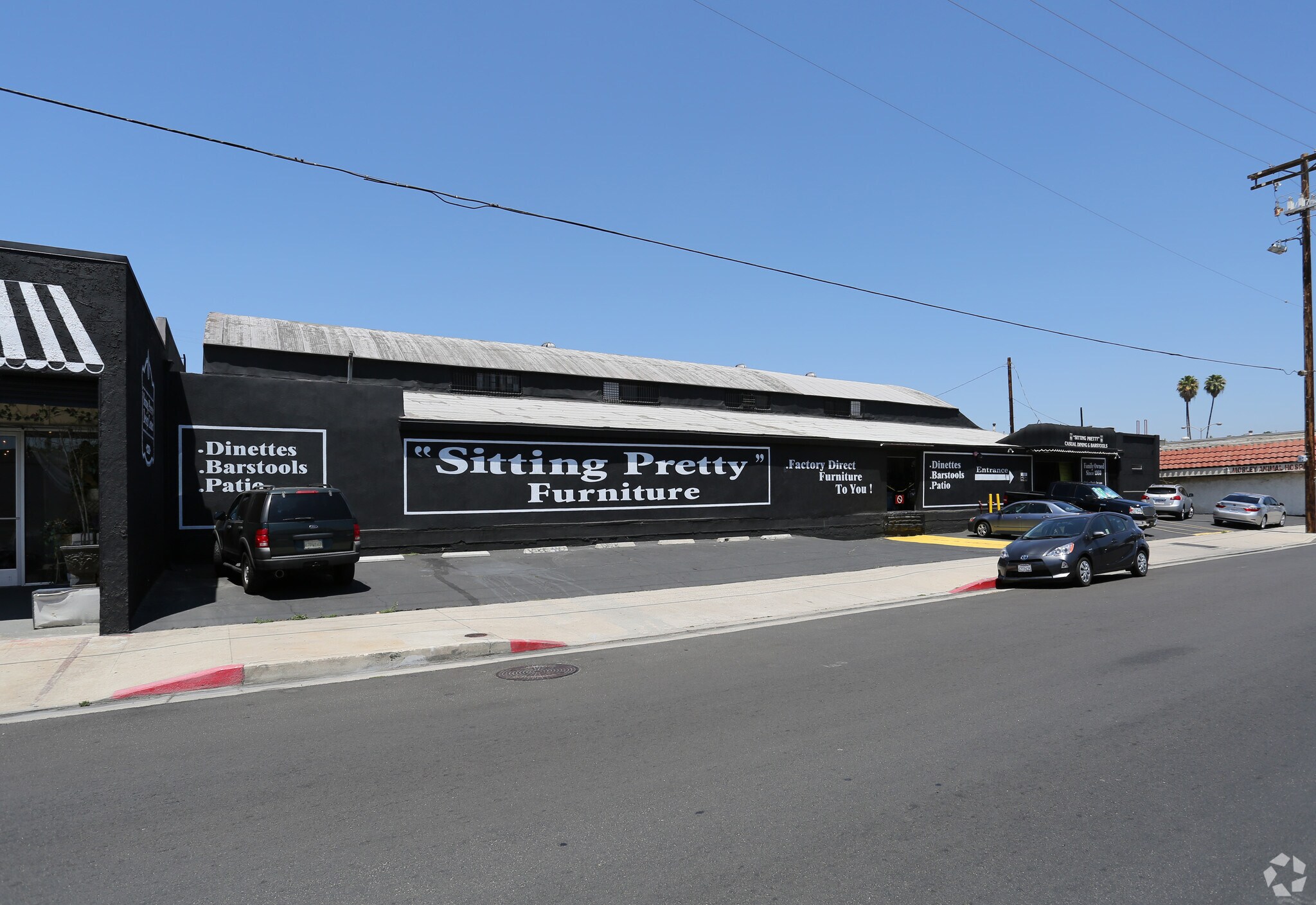 7115 Darby Ave, Reseda, CA for lease Building Photo- Image 1 of 11