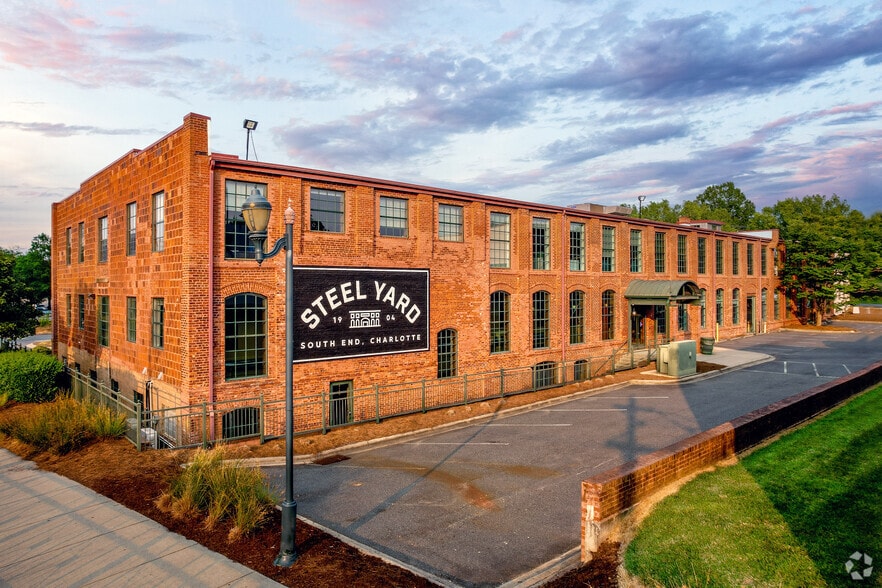 1900 South Blvd, Charlotte, NC for lease - Primary Photo - Image 1 of 9